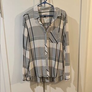 Universal Thread Black and White Plaid Shirt